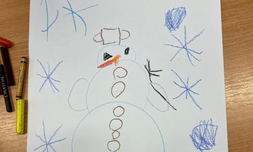 kresba sněhuláka ve skupinkách